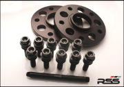 RSS: 340/11 (15mm) Hubcentric Black Spacer/Black Wheel Bolts (Incl Longer Wheel Bolts)